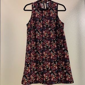 Sleeveless Floral Print Shift Dress